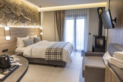 Polyzos Luxury Suites Meteora #8 - Adults Friendly