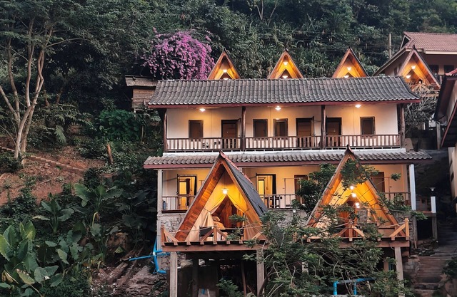 Pont Inn Nong Khiaw