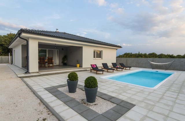 Poolincluded - Villa Dreams