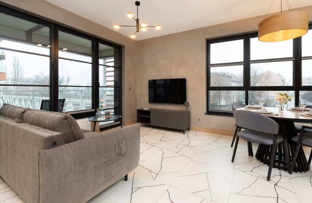 Popiełuszki 24D | Elegant Apartment | Parking