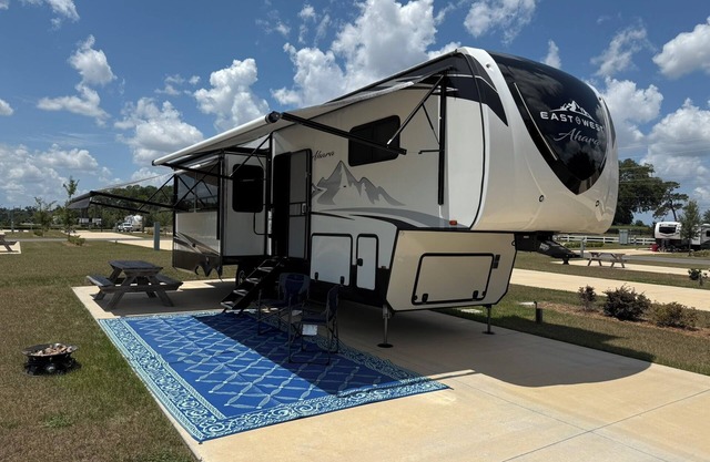 Poppop's Rambler at Champions Run Luxury Resort