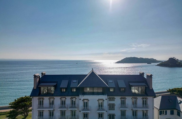 PORS-MABO T3 · Luxury 2 Bedroom Apartment with Sea