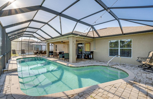 Port Charlotte Oasis w/Boat Dock: Relax Poolside!