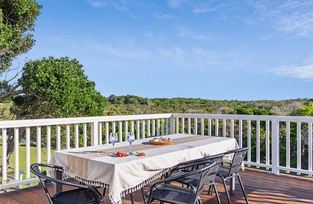 Port O'Call - Five bedroom home