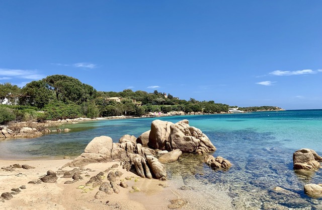 Porto Cervo Marina penthouse, large terrace, WI-FI and Free parking. Beach walk
