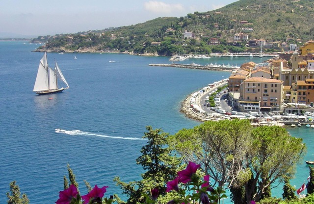 Porto Santo Stefano - Stunning Views, Beautiful Beaches, Walk to Town Center