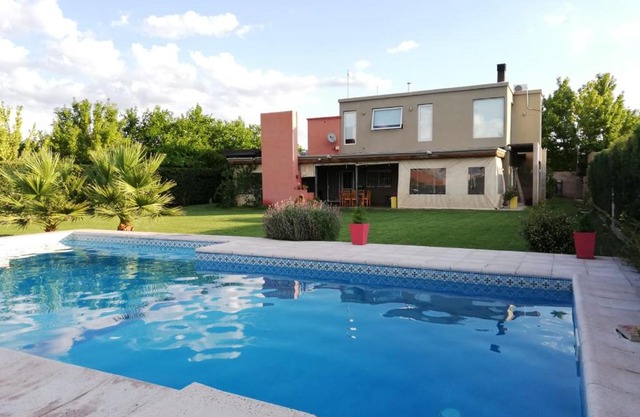 Posada Las Praderas con Piscina - Habitación con Baño en suite - Zona entre bodegas y viñedos