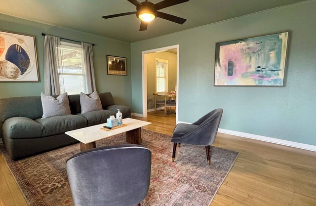 Practical 2BR Stay Near Tinker AFB | Pet-Friendly OKC #L1