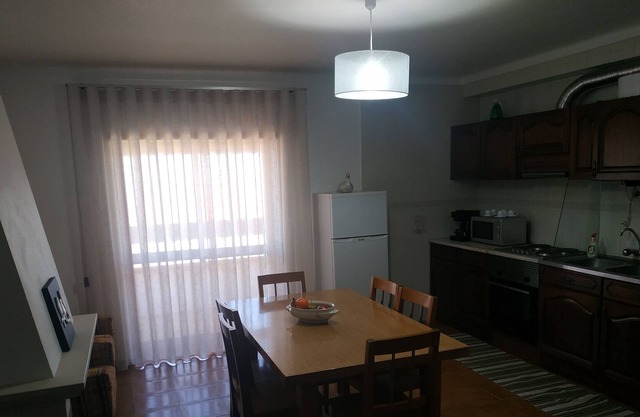 Praia do Pedrogão, 2 bedroom apartment, overlooking the sea