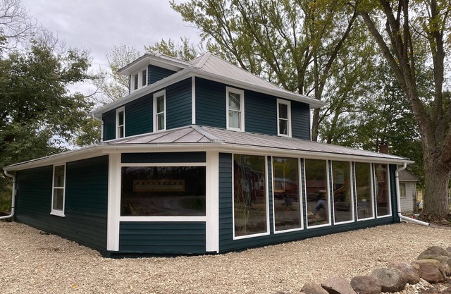 Prairie retreat with 40 acres! Near Iowa City, Cedar Rapids, and Amana Colonies.
