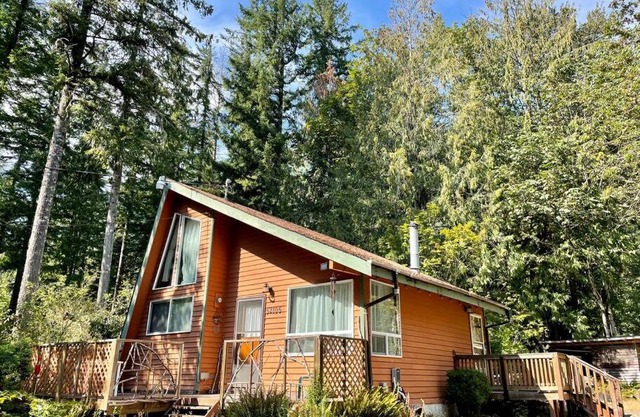 Prancing Pony - Cabin in the Cascades