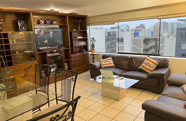 Precioso Apartamento en el Corazón del Mejor Distrito de Lima