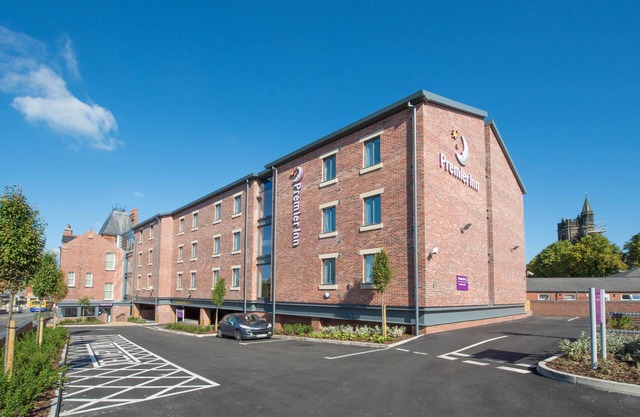 Premier Inn Leek Town Centre