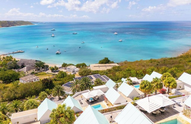 Premier Villa @ CeBlue! 5 King Suites & Hotel Amenities! Perfect for Couples & Families!