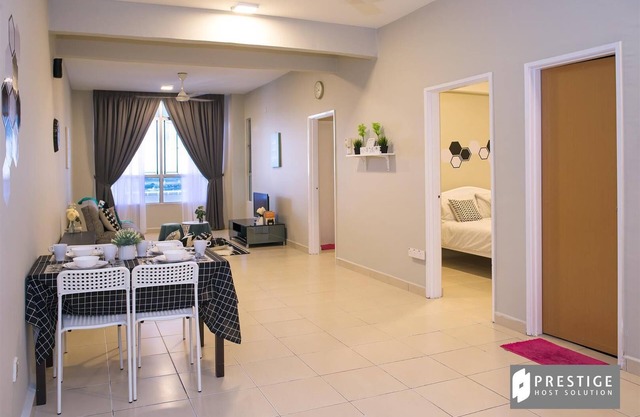 Prestige Pelangi 1 (C2106) Superb River View Homestay