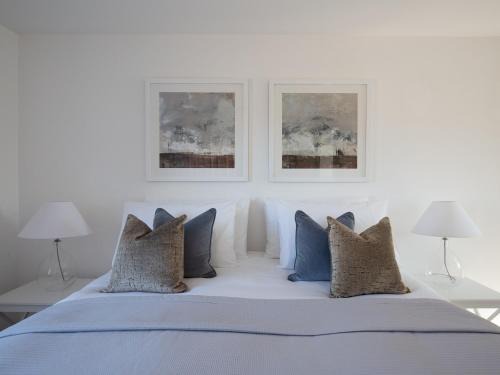 PRIVÉ HOUSE, Banbury, 4 Bedrooms, Parking