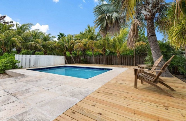 Private Pool, Steps To Sand, Great Reviews