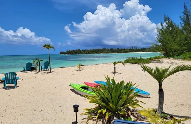 PRIVATE and QUIET BEACH-FRONT property with Luxury Accommodations!