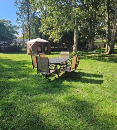 Private Area & Access to Home, Rooms In Bayshore