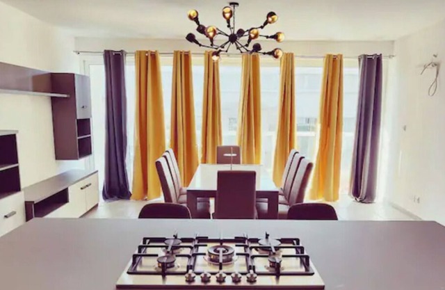 Private bedroom near Valletta & Private Bathroom