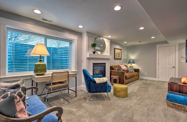 Private Bsmt Apt- 3 miles to thanksgiving point Lehi
