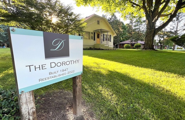 Private, Country Feel, Wooded Ravine Lot