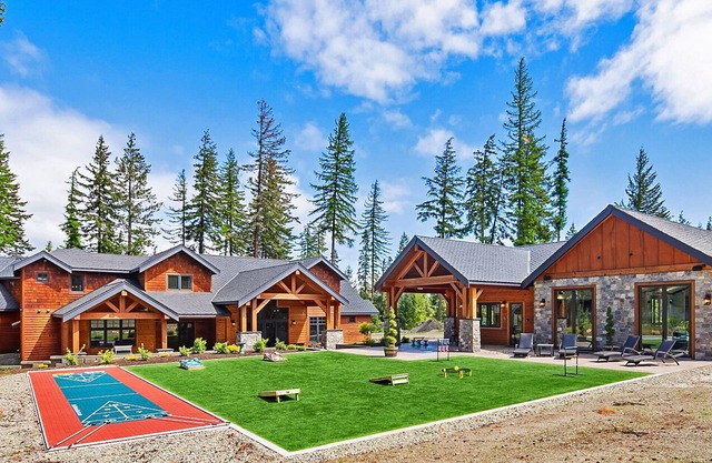 Private Indoor Pool! The Northwest's most unique vacation experience!