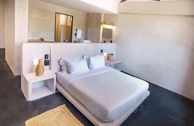 Private Loft | Starlink | A/C | Cleaned Daily