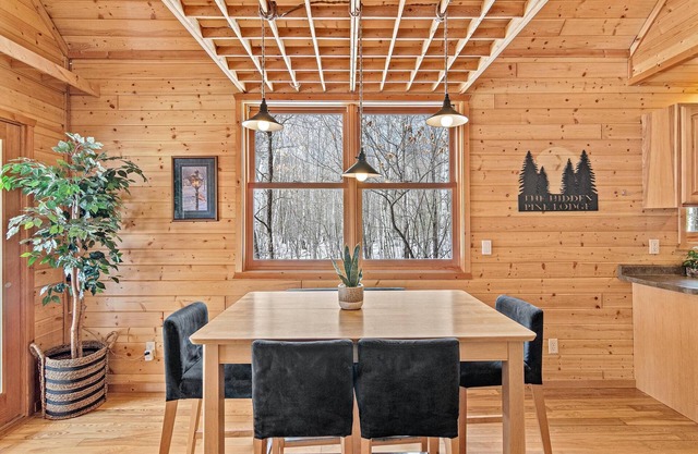Private Modern Cabin with Hot Tub on 11 Acres - The Perfect Up North Getaway