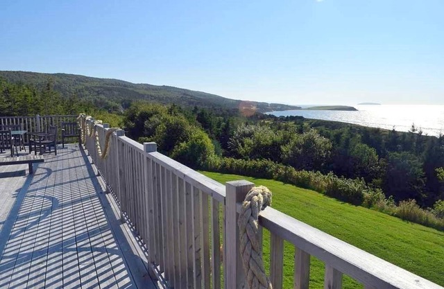 PRIVATE OCEANFRONT RETREAT - near The Cabot Trail & Cabot Cliffs Golf Course!