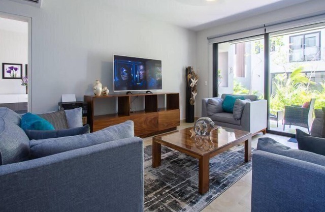 Private Patio w/Lagoon View+Pools, Gym, Cafe, Golf
