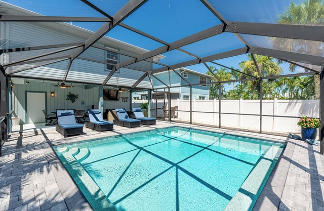 ☀️ Private Pool - Sea Glass ☀️