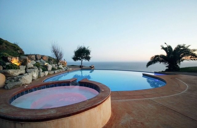 Private Ranch with Hot Tub and Infinity Pool