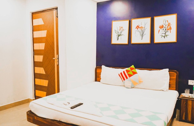 PRIVATE ROOM IN GREATER KAILASH