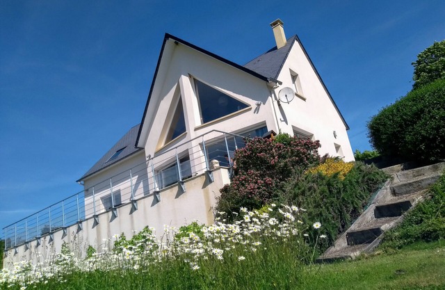 Private room in Suisse Normande near the Greenway