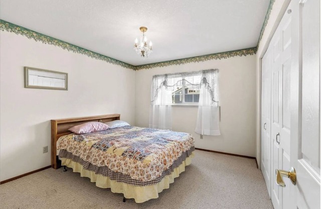 Private Room with Share Bathroom and Kitchen