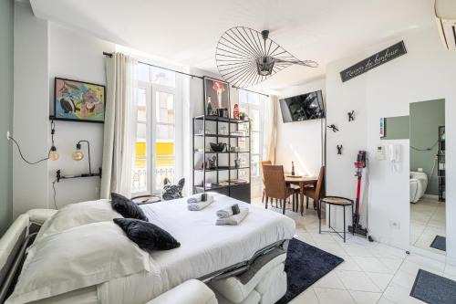 PRIVATE - Small studio for two at 5 minutes from Croisette