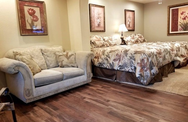 Private Terraced Garden Suite - #1 Favorite ★