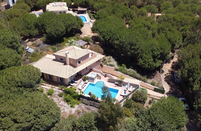 PRIVATE VILLA - with pool & hot tub, near Isla Cristina, Ayamonte & Islantilla