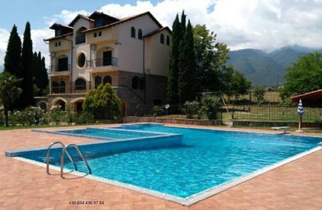 Private Villa with swimming pool - ideal family vacations in Greece!