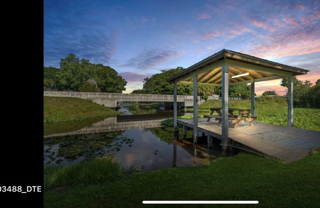 Private Waterfront Dock 3/2 Lakeside Home in Lake Okeechobee Florida