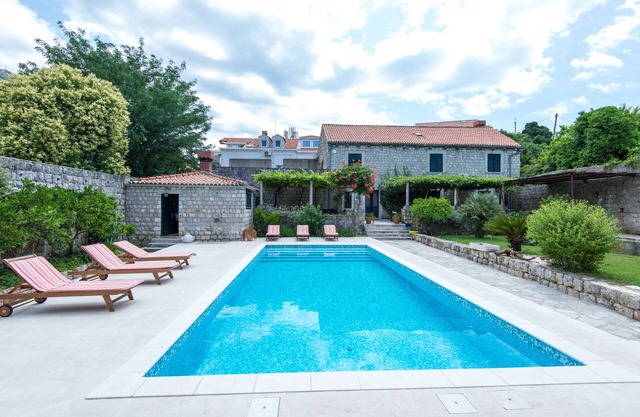 Property with a swimming pool, rare find within walking distance to Old Town
