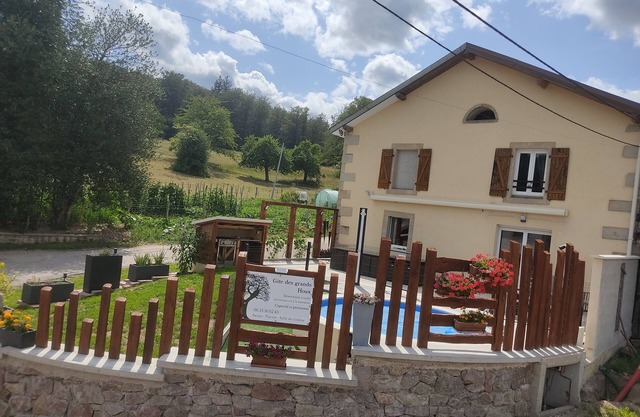 Propriété de Campagne Rénovée Avec Piscine, Sauna Privés