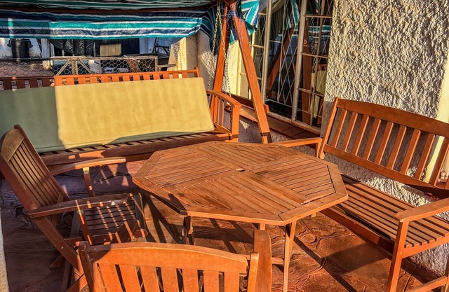 PROXIMITY! Gorgeous 2 Bedroom Lodge - Centre of Harare’s Social Scene