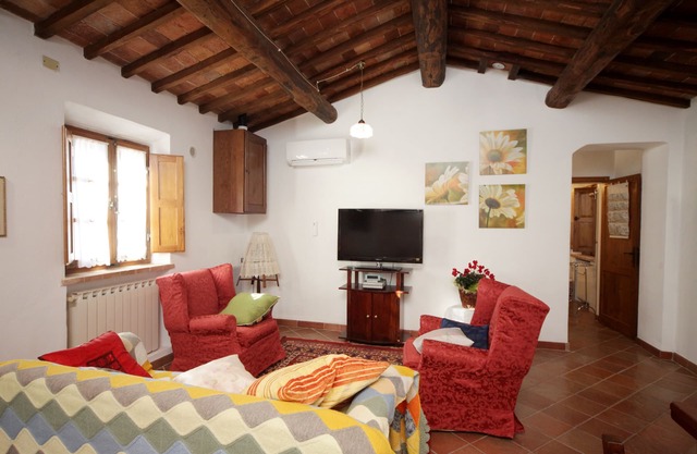 PULCIANESE in the heart of the Siena hills