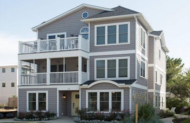 Pure ocean block luxury – High-End Rental with Ocean Views!