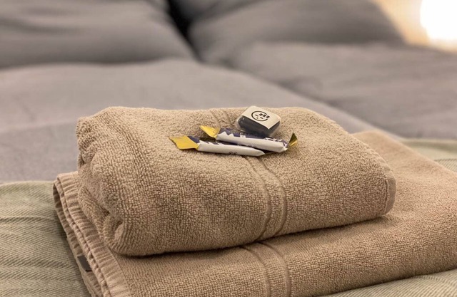 Qonroom for 4 Ntflx Kitchen Comfy Sofa