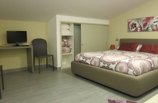 Quadruple Room Delux - Bedroom with lake view