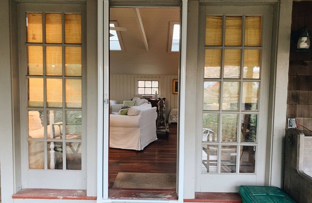 Quaint Cottage On Christmas Tree Farm in SE coastal Rhode Island