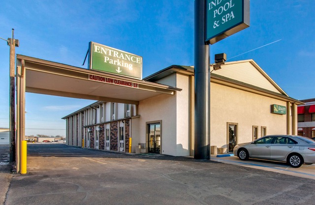 Quality Inn Hays I-70